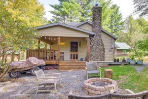 Ski, Swim, Relax: Old-fashioned Poconos Getaway - Image 3