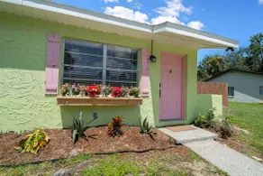 Crystal River Retreat • 5 Min from Manatees & Spri - Image 5