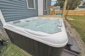 Pet Friendly / Gated Backyard / Game room/ Hot Tub - Image 2