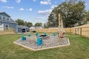 Pet Friendly / Gated Backyard / Game room/ Hot Tub - Image 4