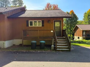 Frosthaven Unit 2-Hot Tub and Sauna - Image 3