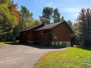 Frosthaven Unit 2-Hot Tub and Sauna - Image 2