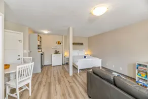 NN – The Perch – Porter Creek Studio Suite - Image 3