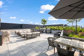 Prime Location, Near Mall Deluxe Suite - Image 2