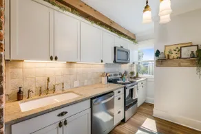 The Potters House: Luxury Apartment/Walk Downtown - Image 4
