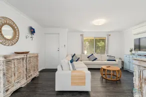 Seas The Day- Coastal Comfort & Spacious Living! - Image 3