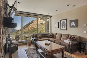 New Listing! Ski in/Ski out to SB in 2BR Condo - Image 3