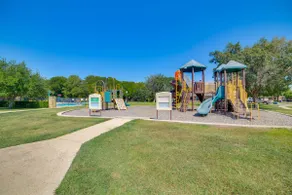 Quiet Suburban Home w/ Private Yard in Seagoville! - Image 2