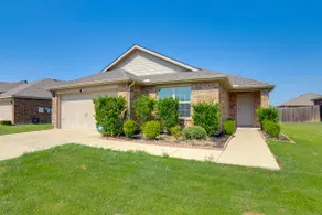 Quiet Suburban Home w/ Private Yard in Seagoville! - Image 3