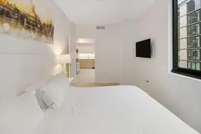Experience Capitol Hill in Style! - Image 5