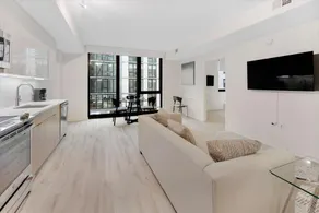 Experience Capitol Hill in Style! - Image 3