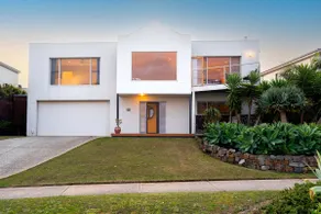 Sweeping Ocean Views Pet Friendly - Image 4