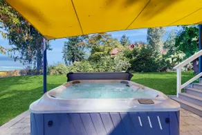 1 BR home with private hot tub and dog friendly - Image 2