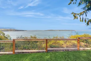 1 BR home with private hot tub and dog friendly - Image 3