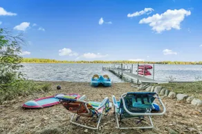 Lakefront Home | Pet-Friendly | Fire Pit & Kayaks - Image 4