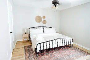 Comfortable 2BR Escape | Walk to MOB - Image 2
