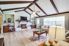 Rural Retreat: Cypress Lake By Roosevelt St Park - Image 3