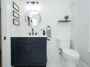 Jennifer's Modern & Comfy Broadway Walkable Stay - Image 5