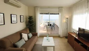 Marina Del Port Residential 31 Spacious Duplex Ove - Image 5