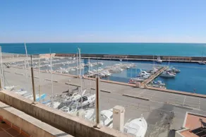 Marina Del Port Residential 31 Spacious Duplex Ove - Image 3