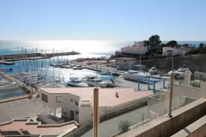 Marina Del Port Residential 31 Spacious Duplex Ove - Image 4