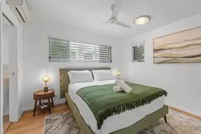 Bed Getaway with Shared Pool  BBQ Access - Image 2