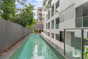 Bed Getaway with Shared Pool  BBQ Access - Image 5