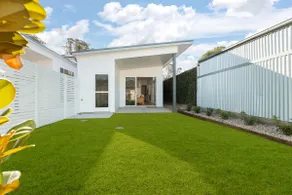 Sweet Seymour - 3 Bed 2 Bath Cosy & Modern Home - Image 5