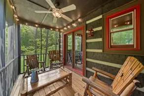 Valle Creek Cabin: Hot tub, pool table, creek! - Image 4