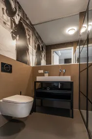 Apartment with balcony and kitchen - Image 3