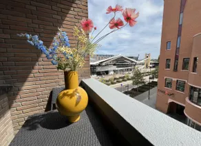 Apartment with balcony and kitchen - Image 4