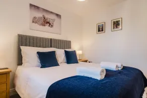 Charming 2 Bedroom Home in the Cotswolds - Image 5