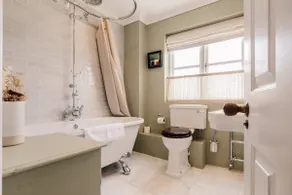 Beautiful 3 Bedroom Home in Chipping Norton - Image 4