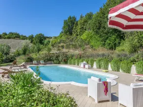 Beautiful Villa in Belforte all'Isauro with Swimming Pool - Image 5