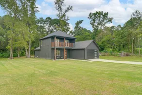 Lake-view Retreat w/ Games & Yard in Daingerfield - Image 3