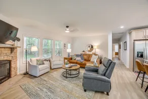 Lake Access, Pools & More: Family Home in Stanwood - Image 5