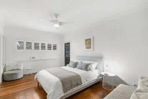Surf Haven Escape - Modern and Central in Thirroul - Image 4