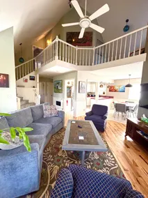 Quiet and secluded home, 3.5 miles to TIEC - Image 2