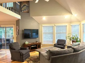 Quiet and secluded home, 3.5 miles to TIEC - Image 3