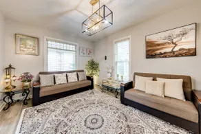 1 Mi to Dtwn Elgin: Dutch Colonial w/ Lovely Patio - Image 3