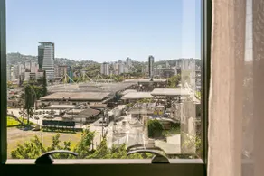 Apartment with sofa bed and heated rooftop pool - Image 5