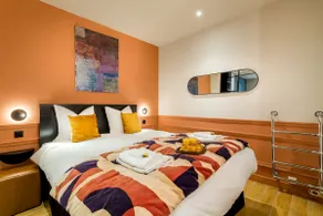 Place des Vosges, Apartment with Air Conditioning - Image 3