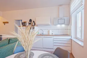 Apartment-Vista al Carrer-Bany Private-Apartment- - Image 3