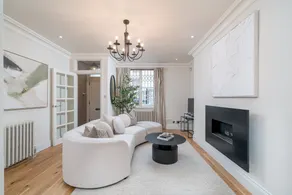 Elegant 3 bd house in Knightsbridge - Image 2