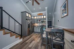 712H Studio Loft One Bath - Image 3
