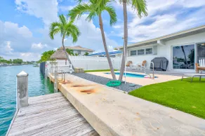 Canal front Home | Private Pool, Kayak & Dock - Image 5