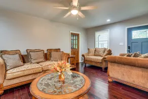 Waterfront Home w/ Deck & Yard, 4 Mi to Farmville! - Image 4