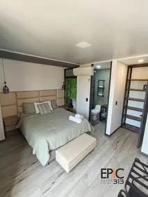 Epic Suite 313 Family Deluxe Airport 3 Rooms 10Pax - Image 2