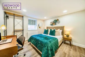 Town Center| Contractors/Families | WiFi | Balcony - Image 2