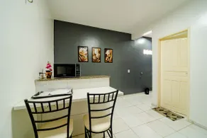 Pet Friendly Flat near the Airport - Image 2